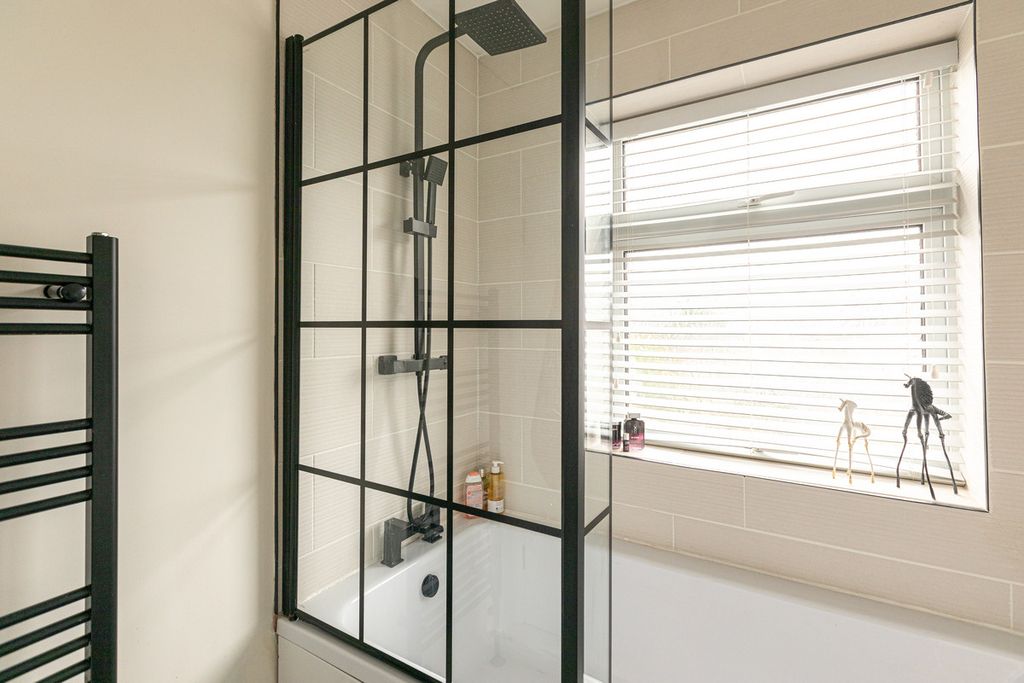 Additional image 21 of 3 bed detached house for salePine Road, Glenfield LE3