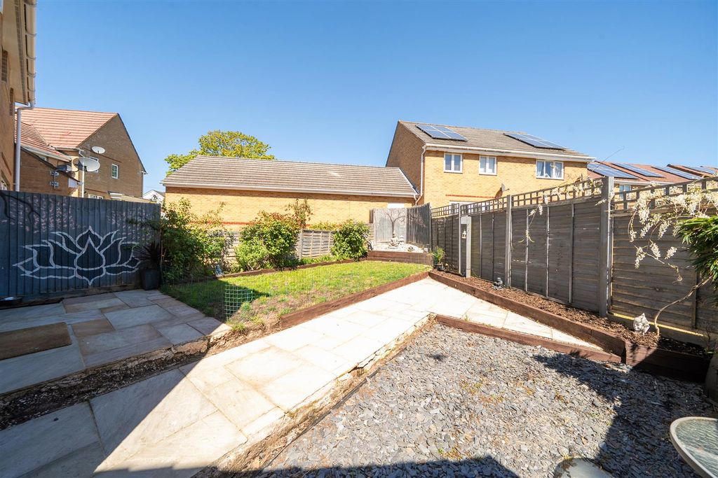 Additional image 19 of 3 bed semi-detached house for saleSaxon Shore Road, Portsmouth PO6