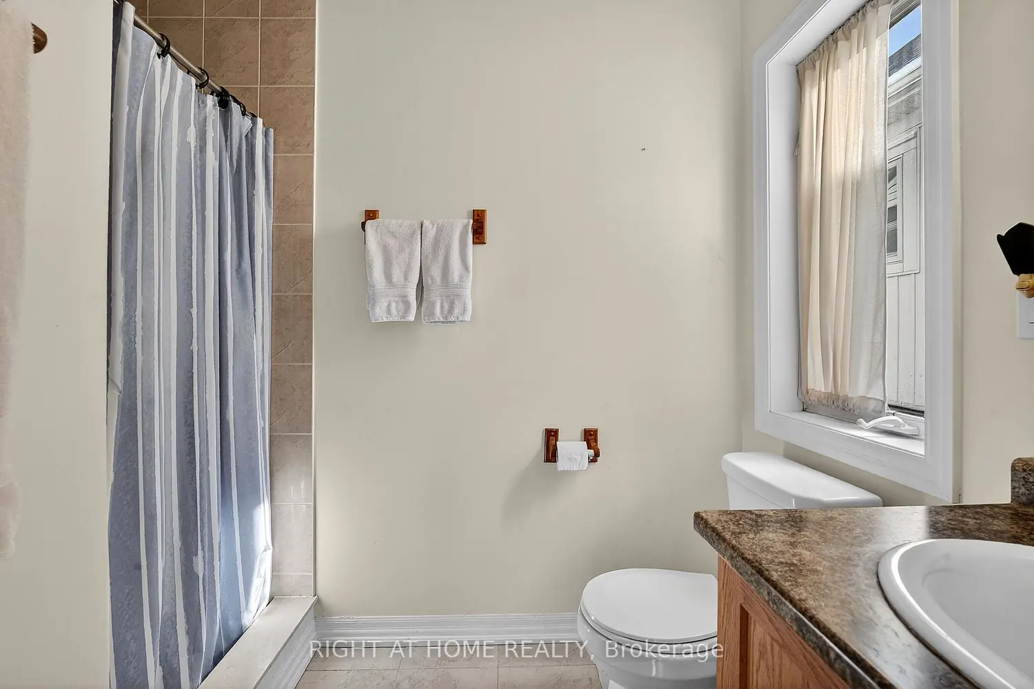 48 Cannery Drive photo 5