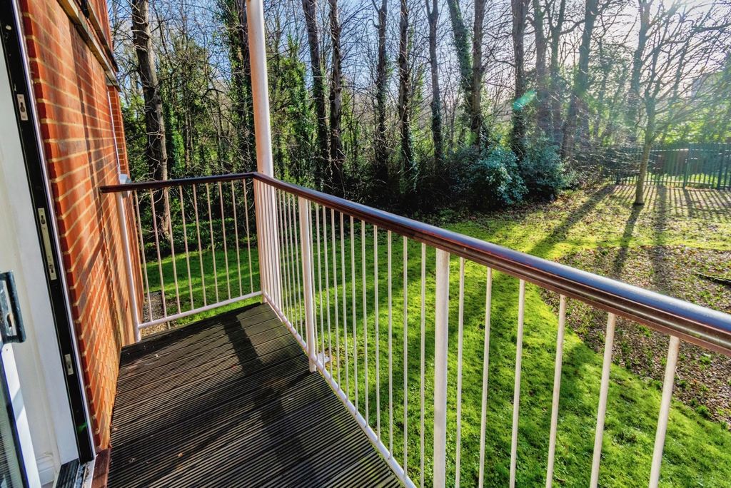 Additional image 13 of 2 bed flat for saleRollesbrook Gardens, Southampton, Hampshire SO15
