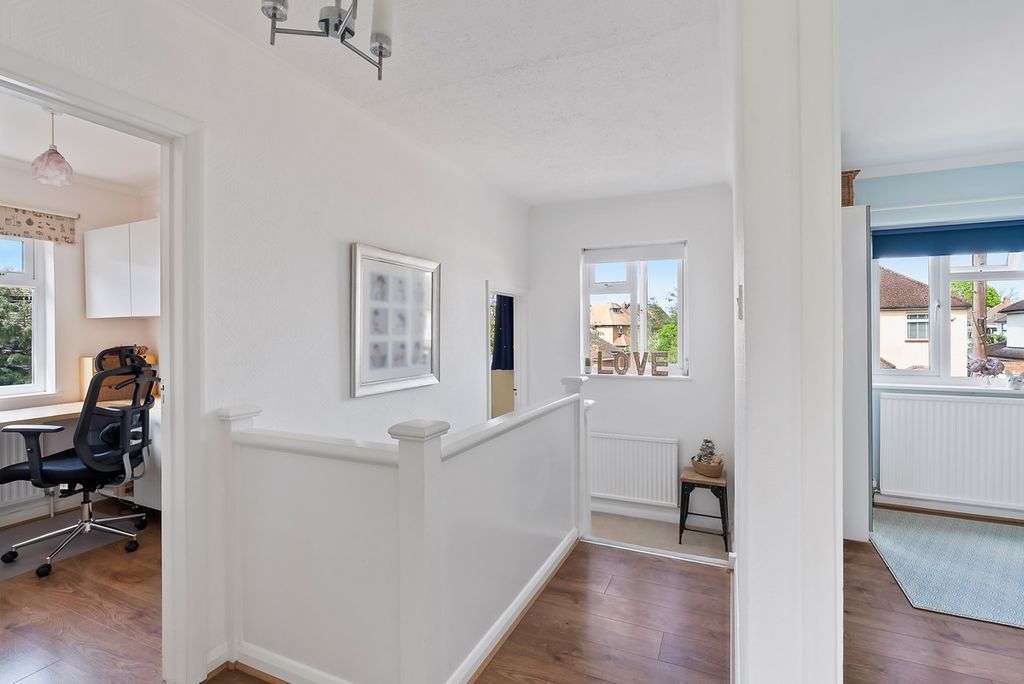 Additional image 30 of 4 bed detached house for saleFontmell Park, Ashford TW15