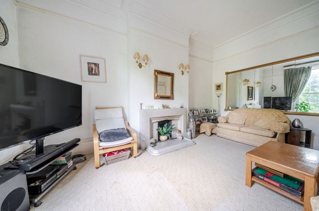Additional image 5 of 6 bed terraced house for salePortswood Park, Portswood, Southampton, Hampshire SO17