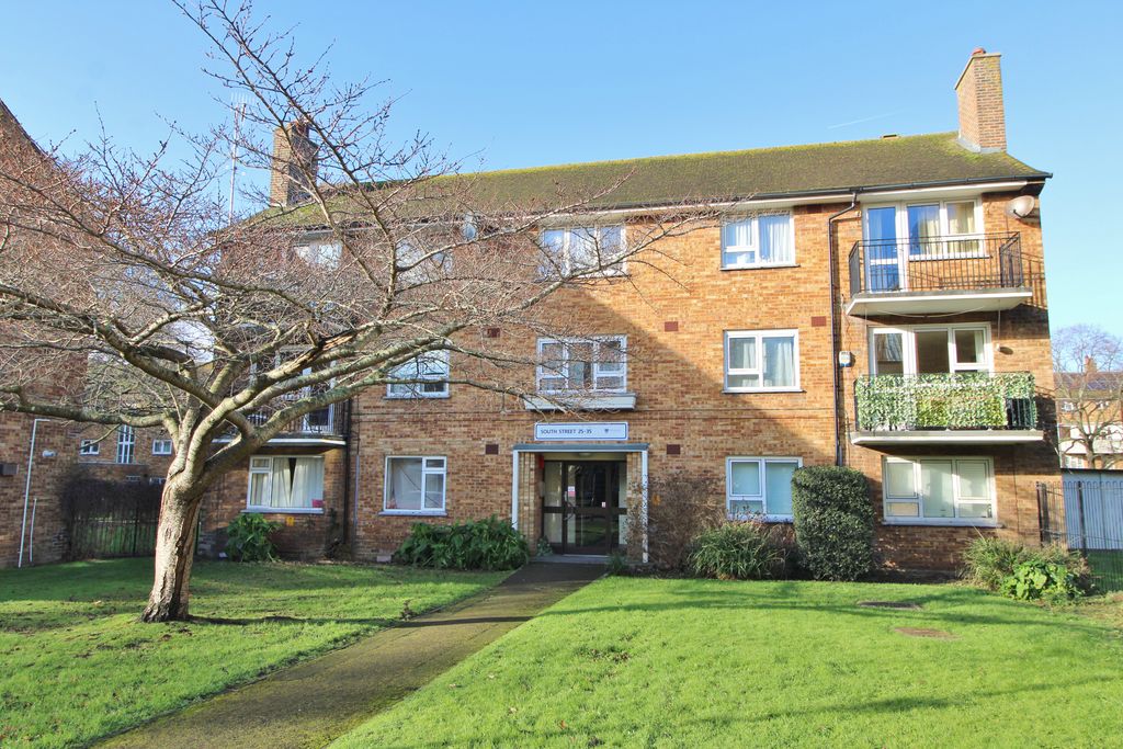 3 bed flat for saleSouth Street, Southsea PO5