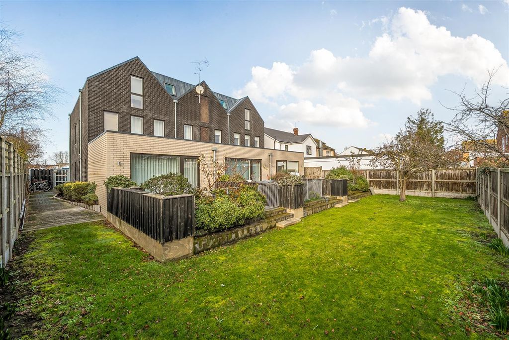 Additional image 5 of 2 bed flat for saleOld Bridge Road, Whitstable CT5