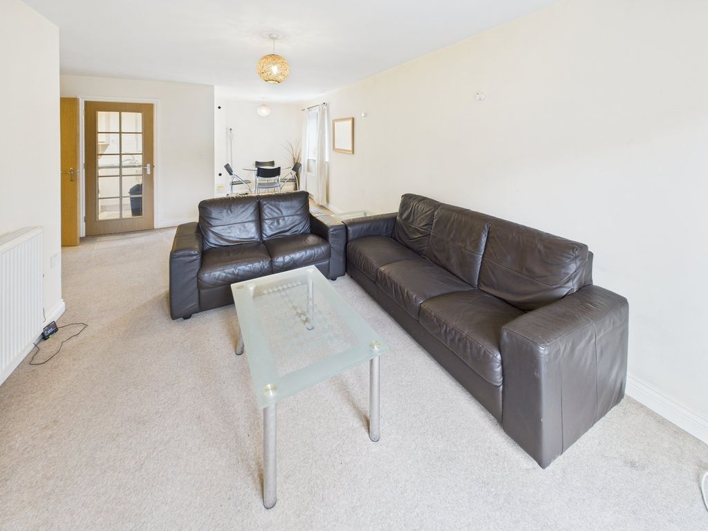 Additional image 3 of 2 bed flat for saleProvidence Hill, Bursledon, Southampton SO31