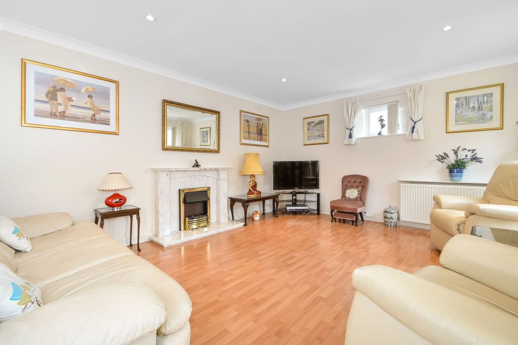 Additional image 3 of 3 bed detached house for saleSouthsea, Hampshire PO5