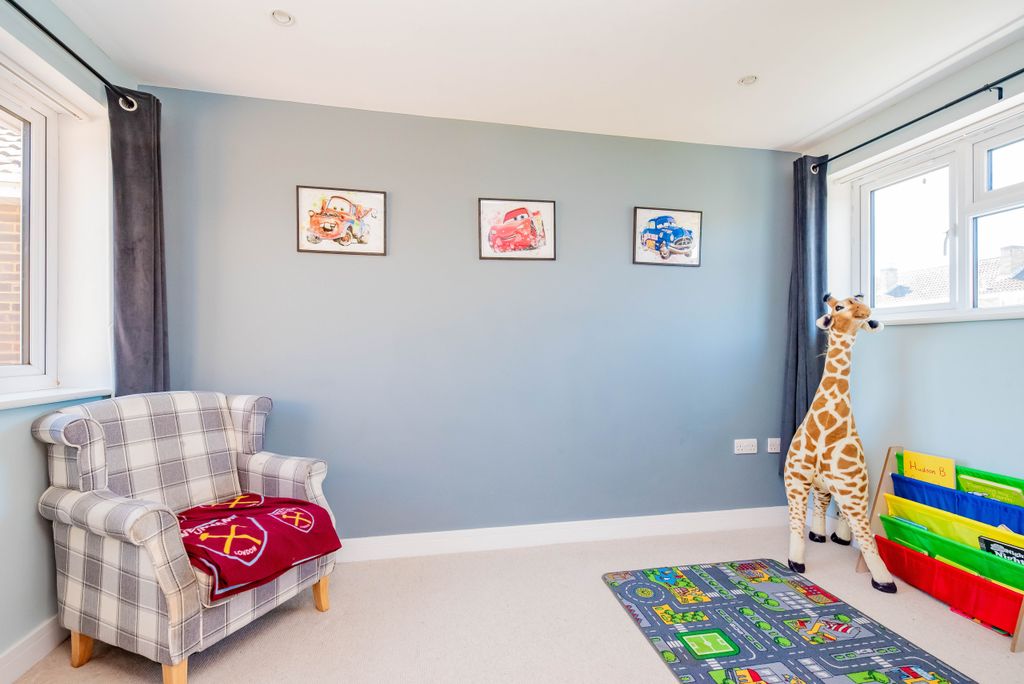 Additional image 18 of 4 bed detached house for saleBramling Avenue, Yateley, Hampshire GU46