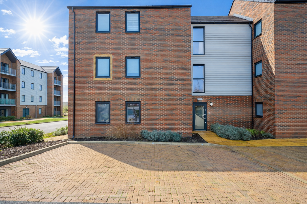 Additional image 12 of 2 bed flat for saleRound Meadow Road, Leicester LE4
