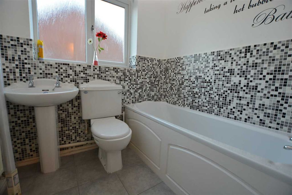 Additional image 8 of 3 bed detached house for saleFernleigh Close, Winsford CW7