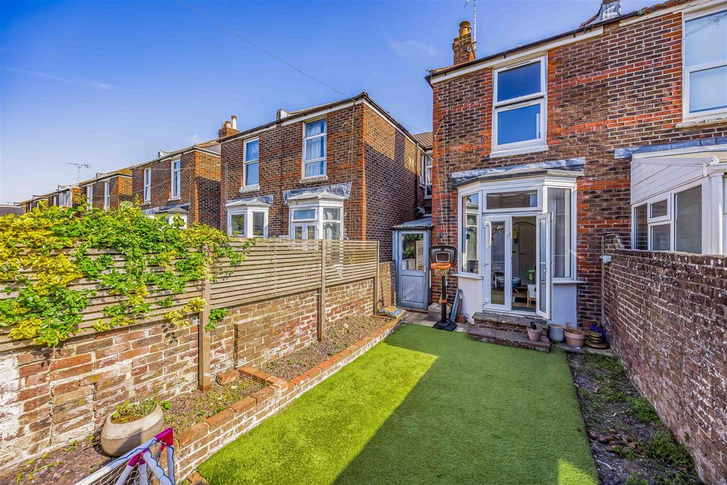 Additional image 17 of 3 bed terraced house for saleEmpshott Road, Southsea PO4