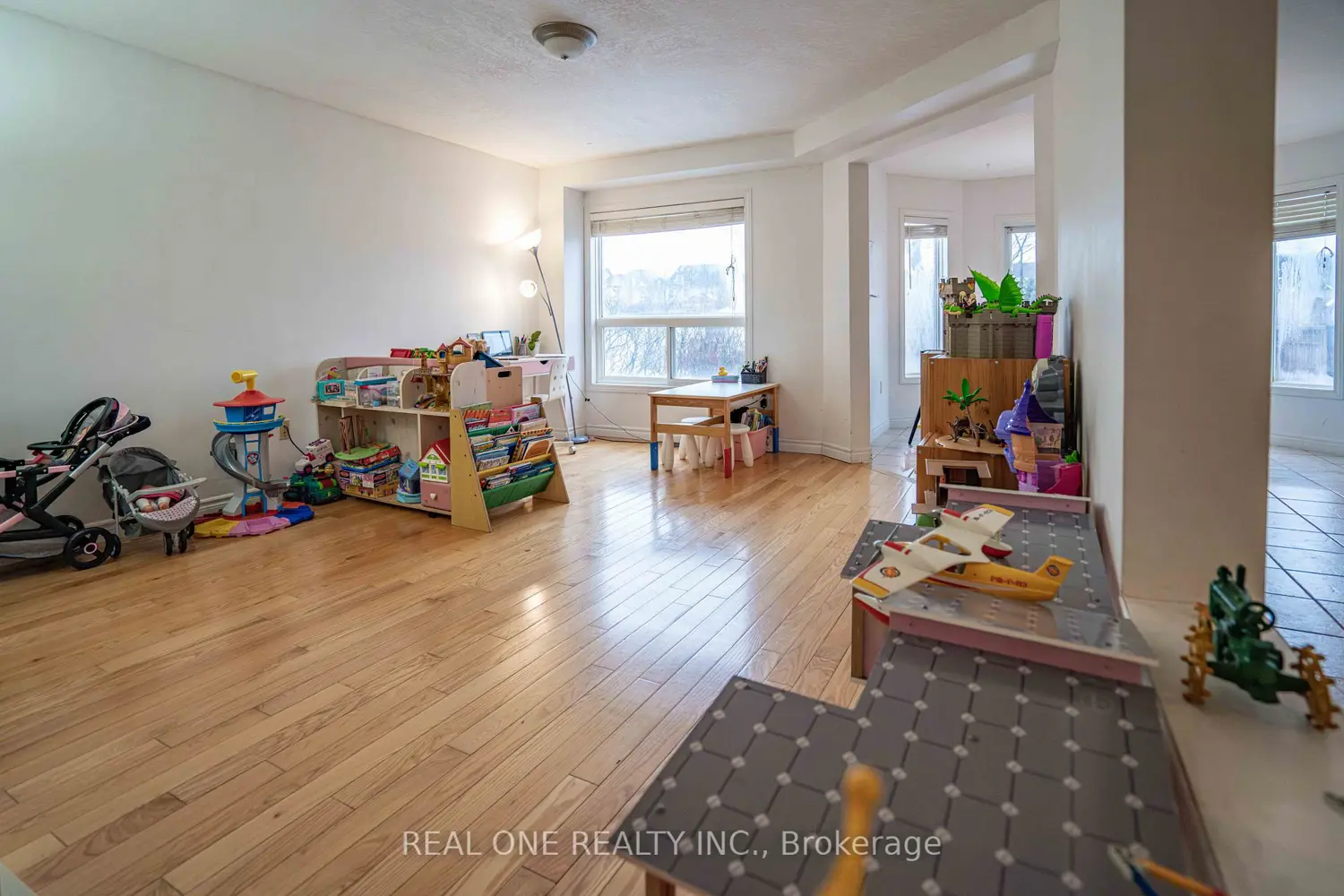 Additional image 6 of 744 Brandenburg Boulevard