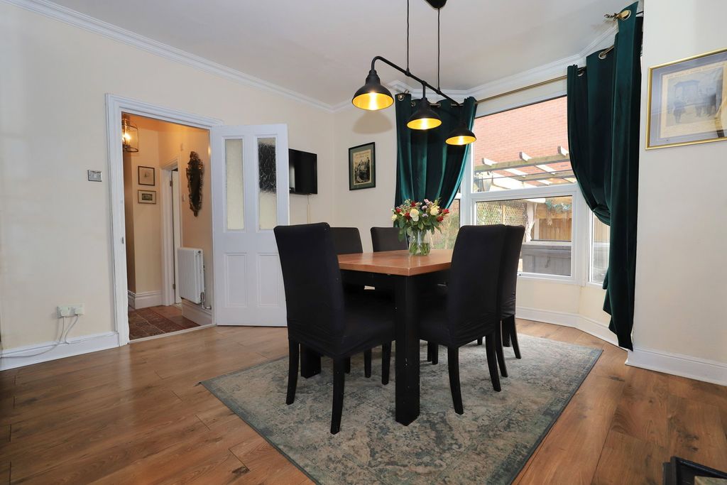 Additional image 10 of 5 bed detached house for saleSandbeds Road, Willenhall WV12