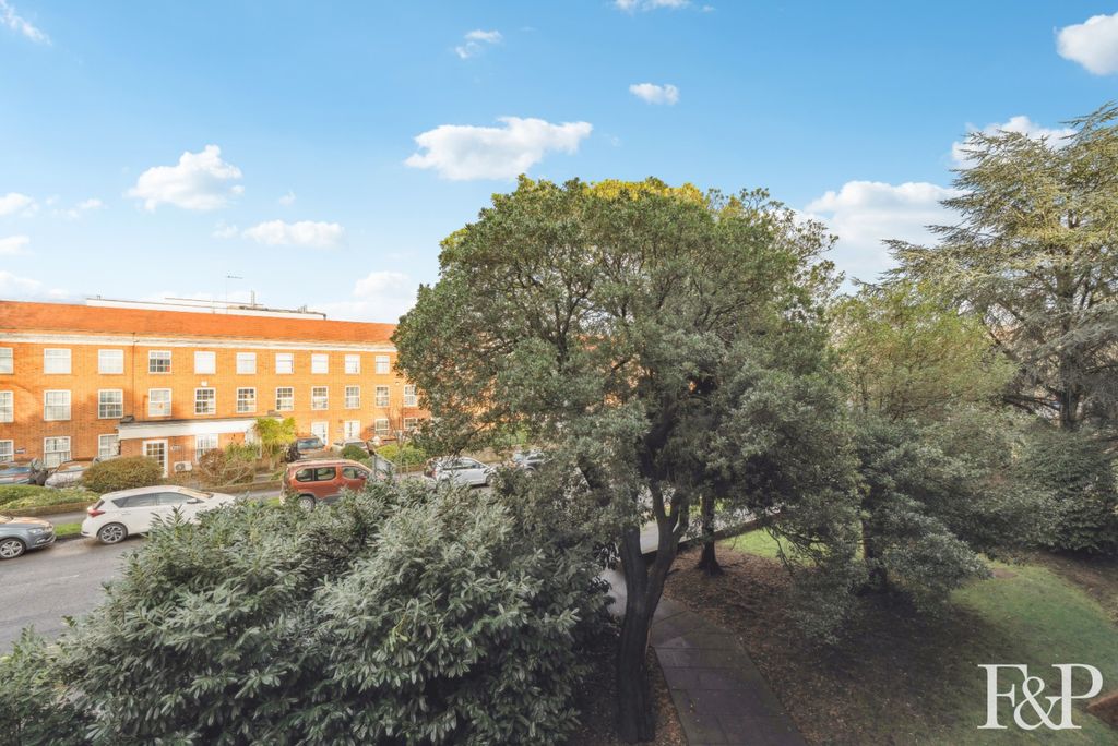 Additional image 12 of 2 bed flat for saleOsborne Road, Windsor SL4
