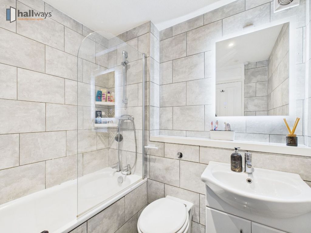 Additional image 10 of 1 bed flat for saleWhitegates, Court Bushes Road, Whyteleafe CR3