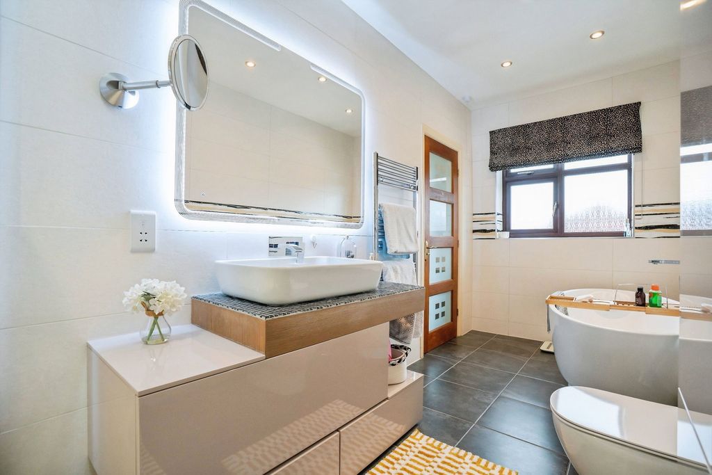 Additional image 29 of 4 bed detached house for saleHough Green Road, Widnes WA8