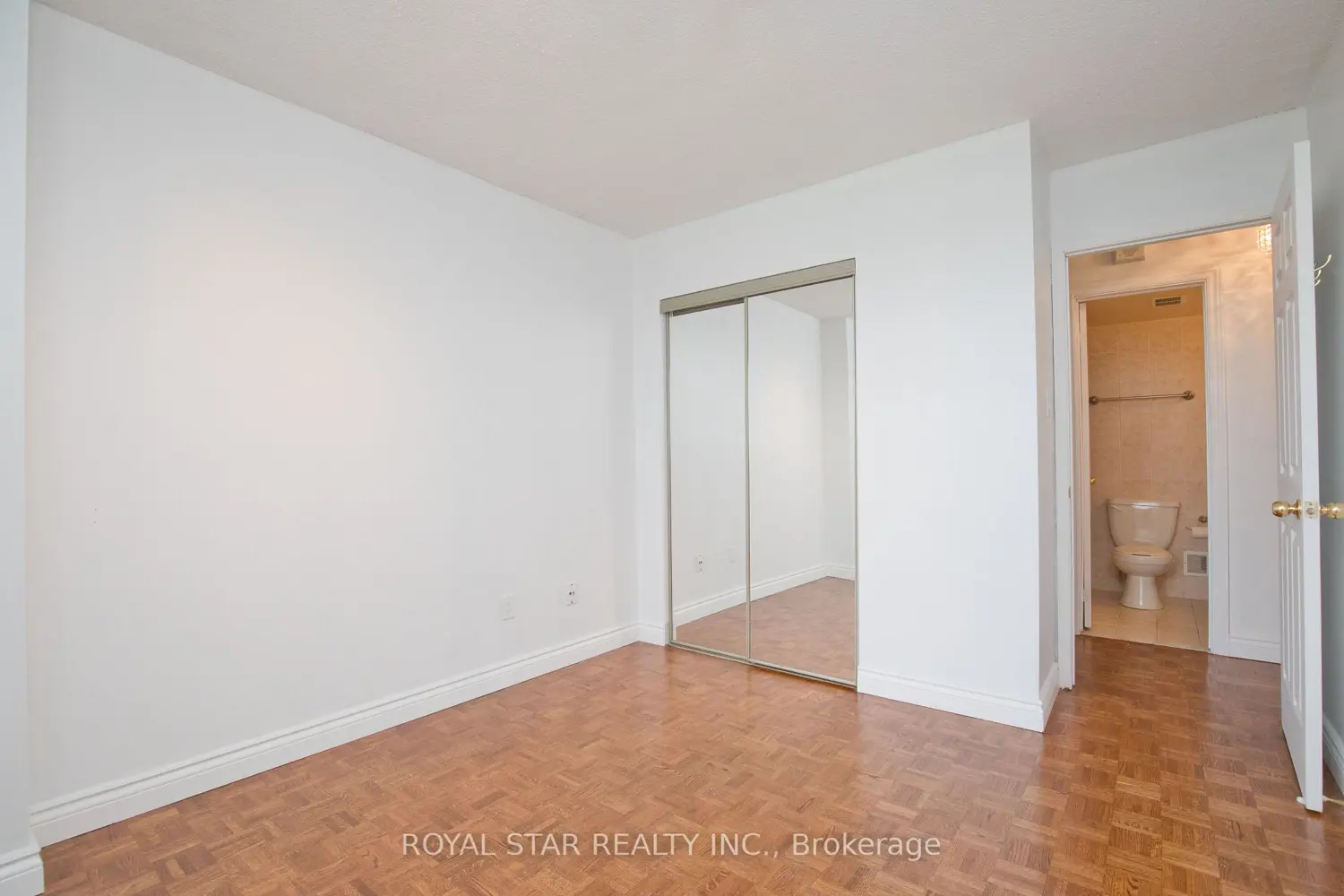 Additional image 14 of 1535 Lakeshore Road 1607