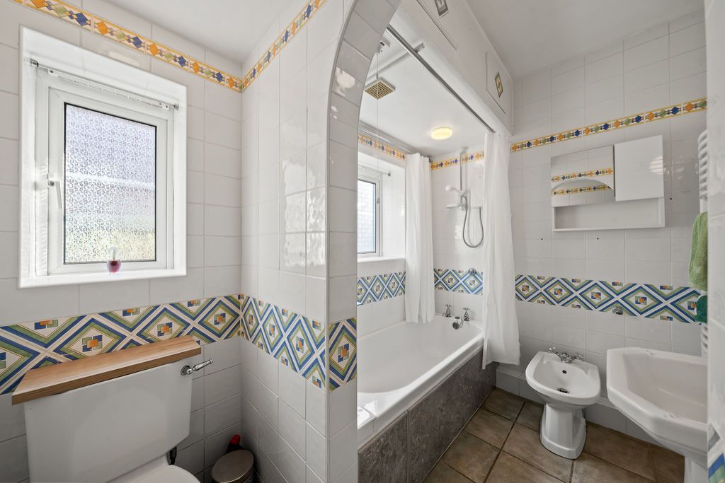 Additional image 15 of 3 bed detached house for saleKingsmead Avenue, Worcester Park KT4