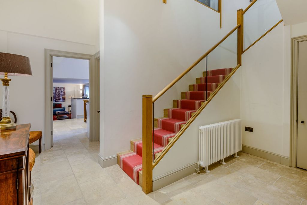Additional image 8 of 4 bed terraced house for salePark Street, Windsor, Berkshire SL4