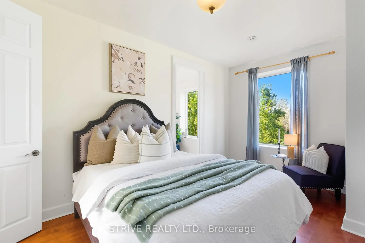 Additional image 16 of 165 Bayshore Drive
