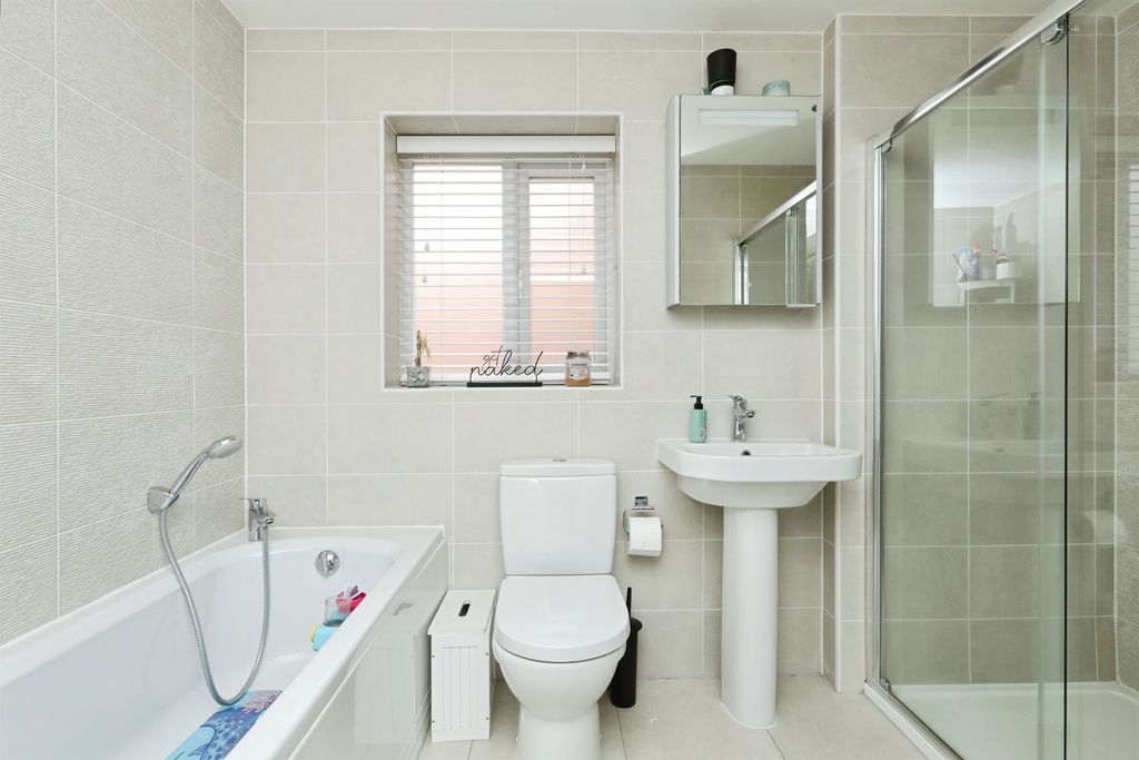 Additional image 15 of 5 bed detached house for saleBramling Cross Mews, Worksop S81