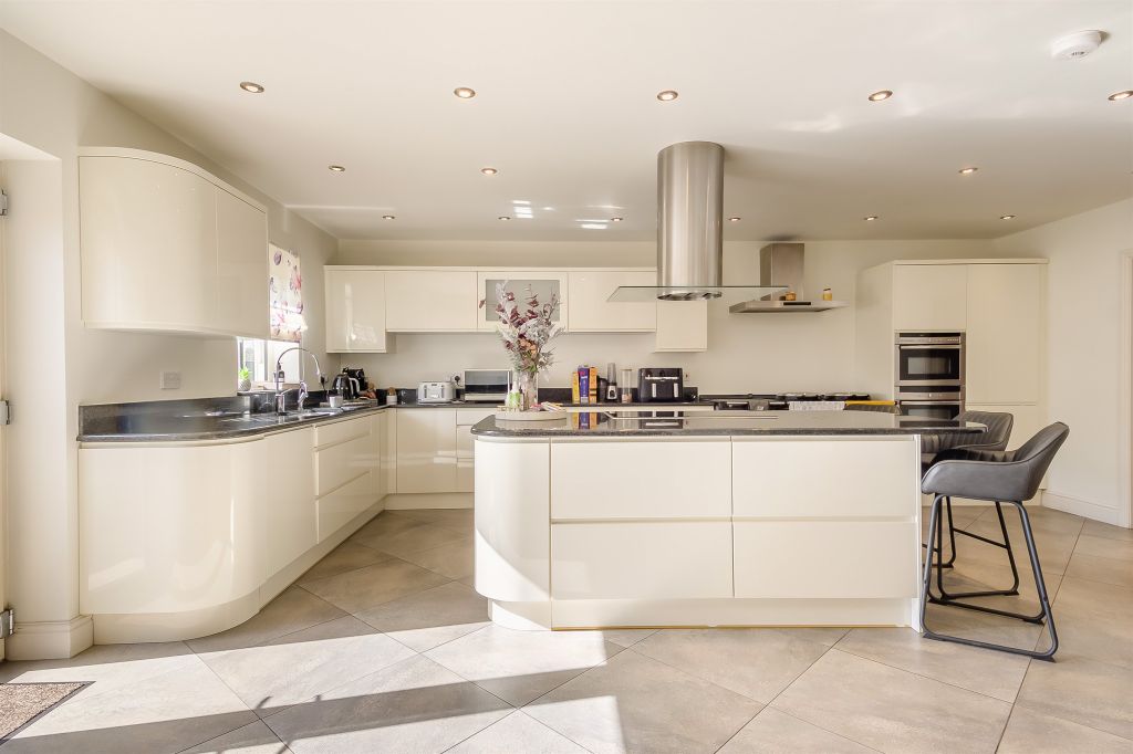 Additional image 7 of 6 bed detached house for saleNorwich Common, Wymondham NR18