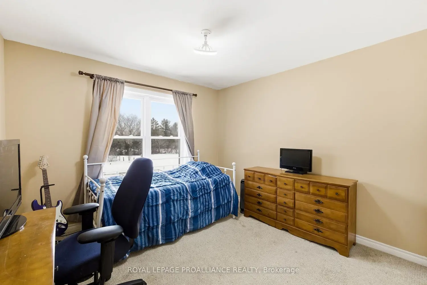 Additional image 17 of 3937 Larose Crescent
