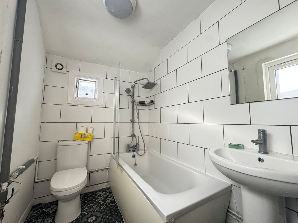 Additional image 4 of 1 bed flat for saleFratton Road, Portsmouth PO1