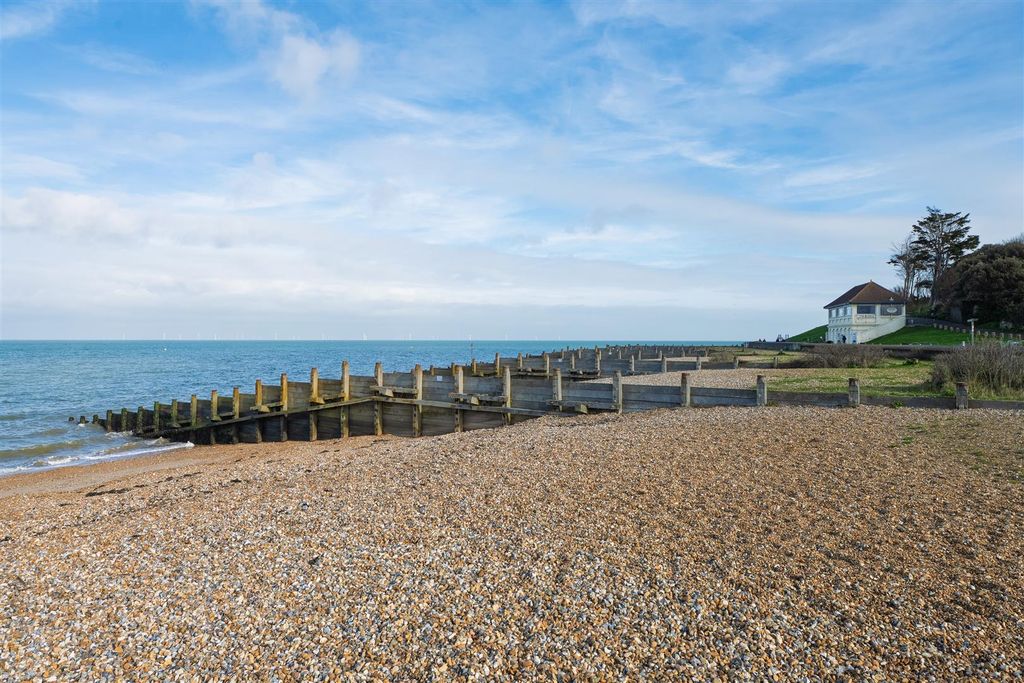 Additional image 21 of 2 bed flat for saleBeach Walk, Whitstable CT5