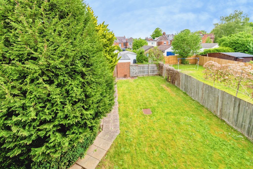 Additional image 10 of 1 bed flat for saleWinchester Road, Southampton SO16