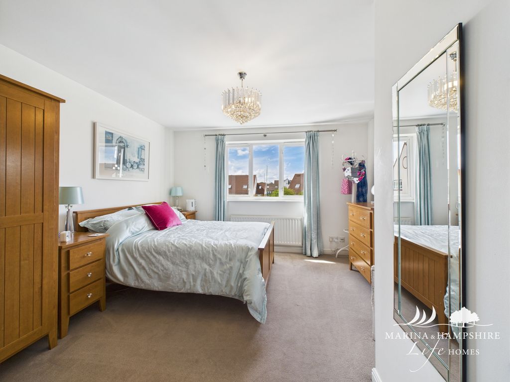 Additional image 7 of 3 bed terraced house for saleTintagel Way, Port Solent PO6