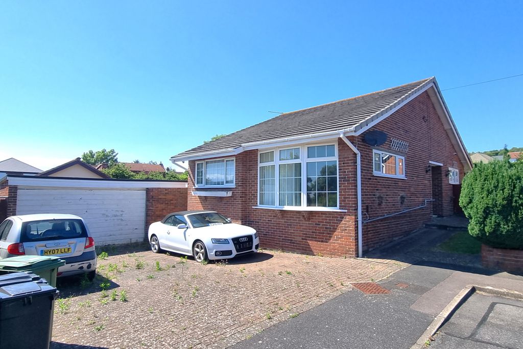 Additional image 2 of 2 bed detached bungalow for saleDrayton, Hampshire PO6