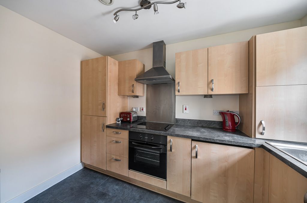 Additional image 3 of 2 bed flat for saleNorthlands Road, Banister Park, Southampton, Hampshire SO15