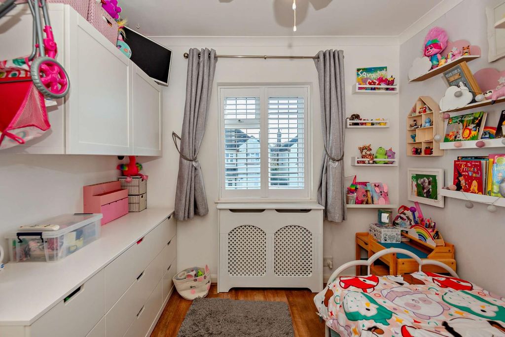 Additional image 27 of 5 bed detached house for saleFontmell Park, Ashford TW15