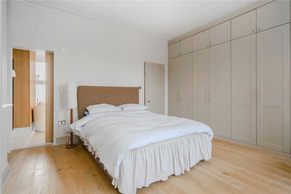 Additional image 11 of 4 bed detached house for saleBeaumont Avenue, Richmond TW9