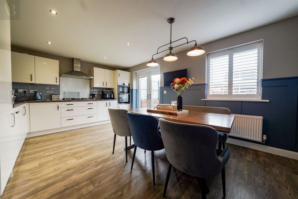 Additional image 6 of 4 bed detached house for saleGee Avenue, Hugglescote, Coalville, Leicestershire LE67
