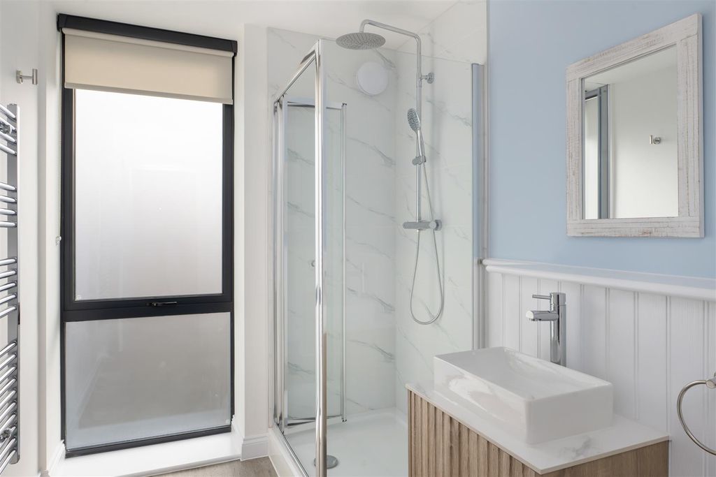 Additional image 14 of 2 bed flat for saleBeach Walk, Whitstable CT5