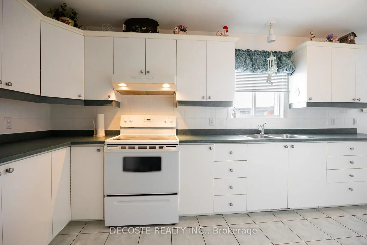 Additional image 10 of 35 Sandfield Avenue