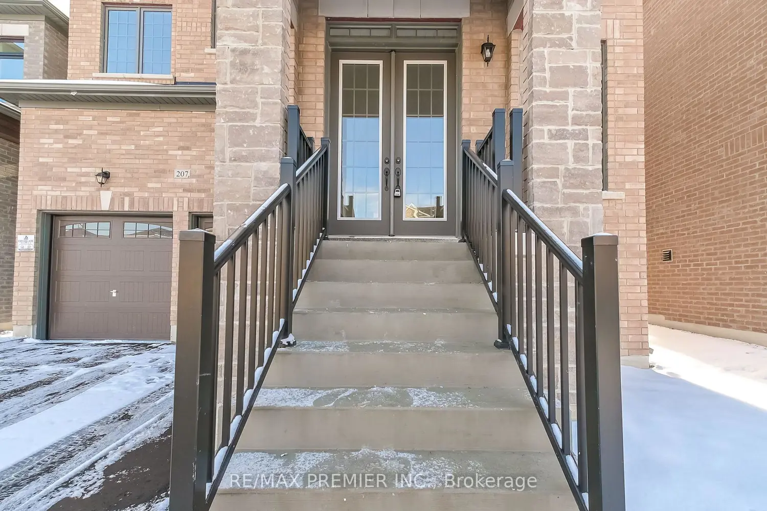 207 Fallharvest Way photo 3