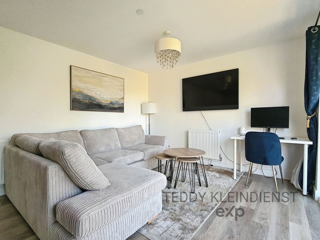 Additional image 3 of 1 bed flat for saleGunpowder Road, Worcester Park KT4