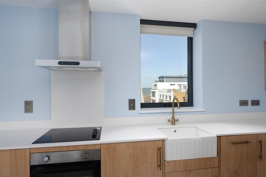 Additional image 3 of 2 bed flat for saleBeach Walk, Whitstable CT5
