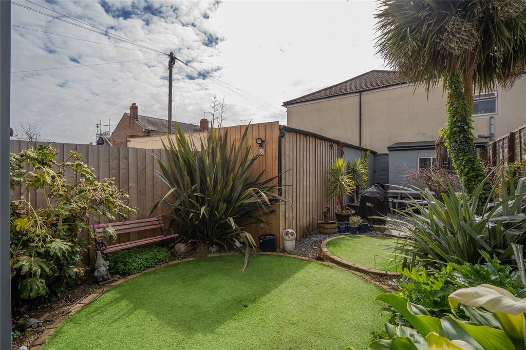 Additional image 10 of 3 bed terraced house for saleLaburnum Grove, Portsmouth, Hampshire PO2