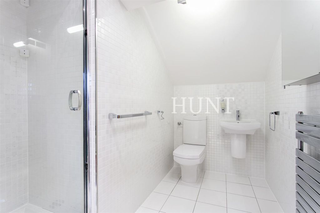 Additional image 10 of 2 bed flat for saleMontague House, Repton Park, Woodford Green, Essex IG8