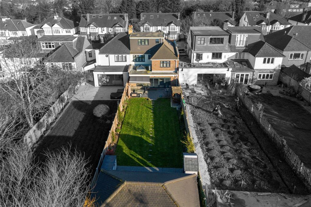Additional image 20 of 5 bed semi-detached house for saleKings Avenue, Woodford Green IG8