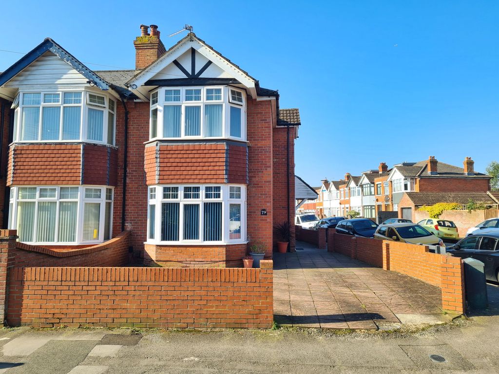 3 bed end terrace house for saleSt James Road, Upper Shirley SO15