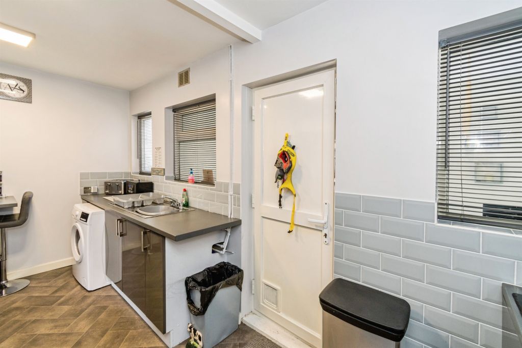 Additional image 7 of 2 bed end terrace house for saleCoxford Drove, Southampton SO16