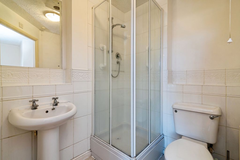 Additional image 10 of 2 bed flat for saleMoor Lane, Bingham, Nottingham NG13