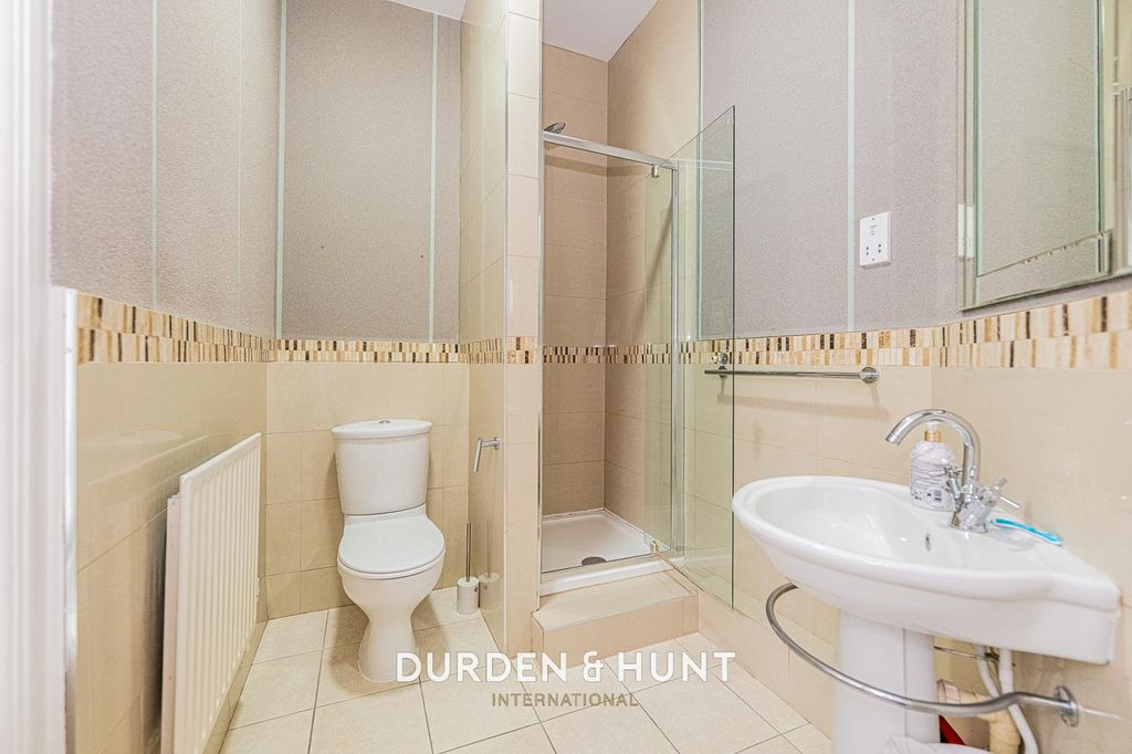 Additional image 14 of 3 bed flat for saleRegents Drive, Woodford Green IG8