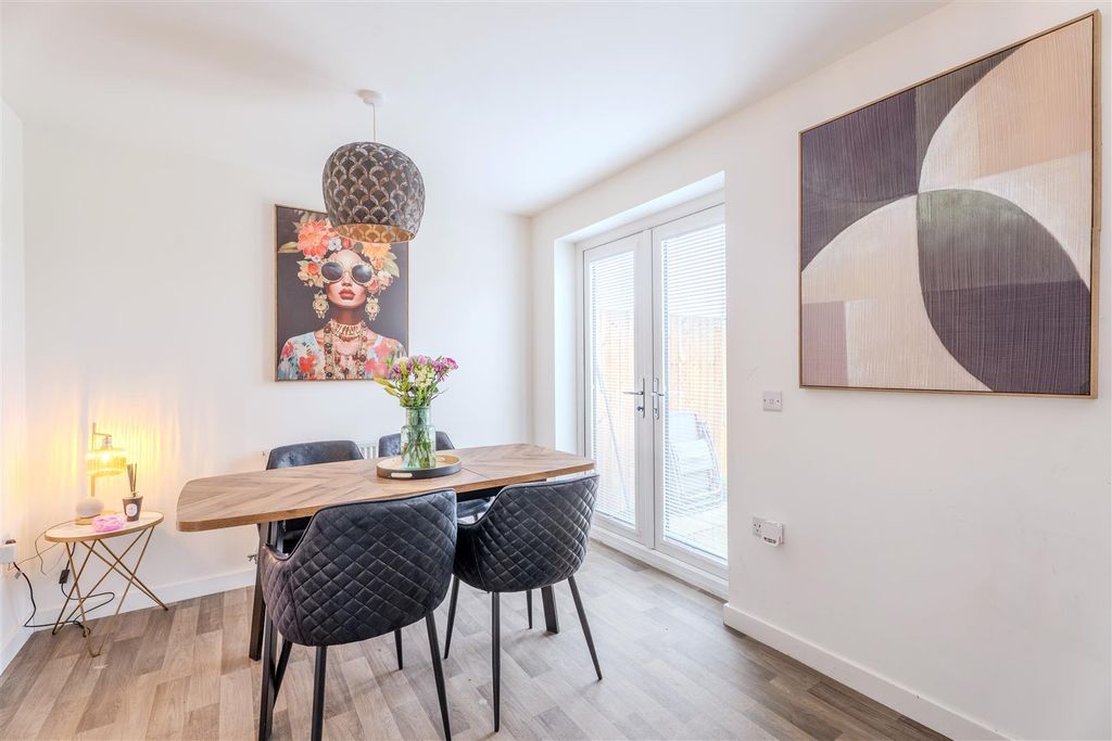 Additional image 10 of 3 bed town house for saleMackay Place, Wishaw ML2