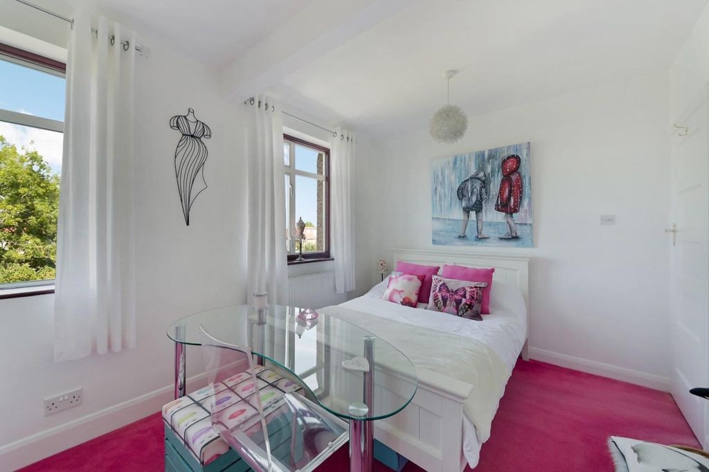 Additional image 11 of 4 bed semi-detached house for saleHighdown, Worcester Park KT4
