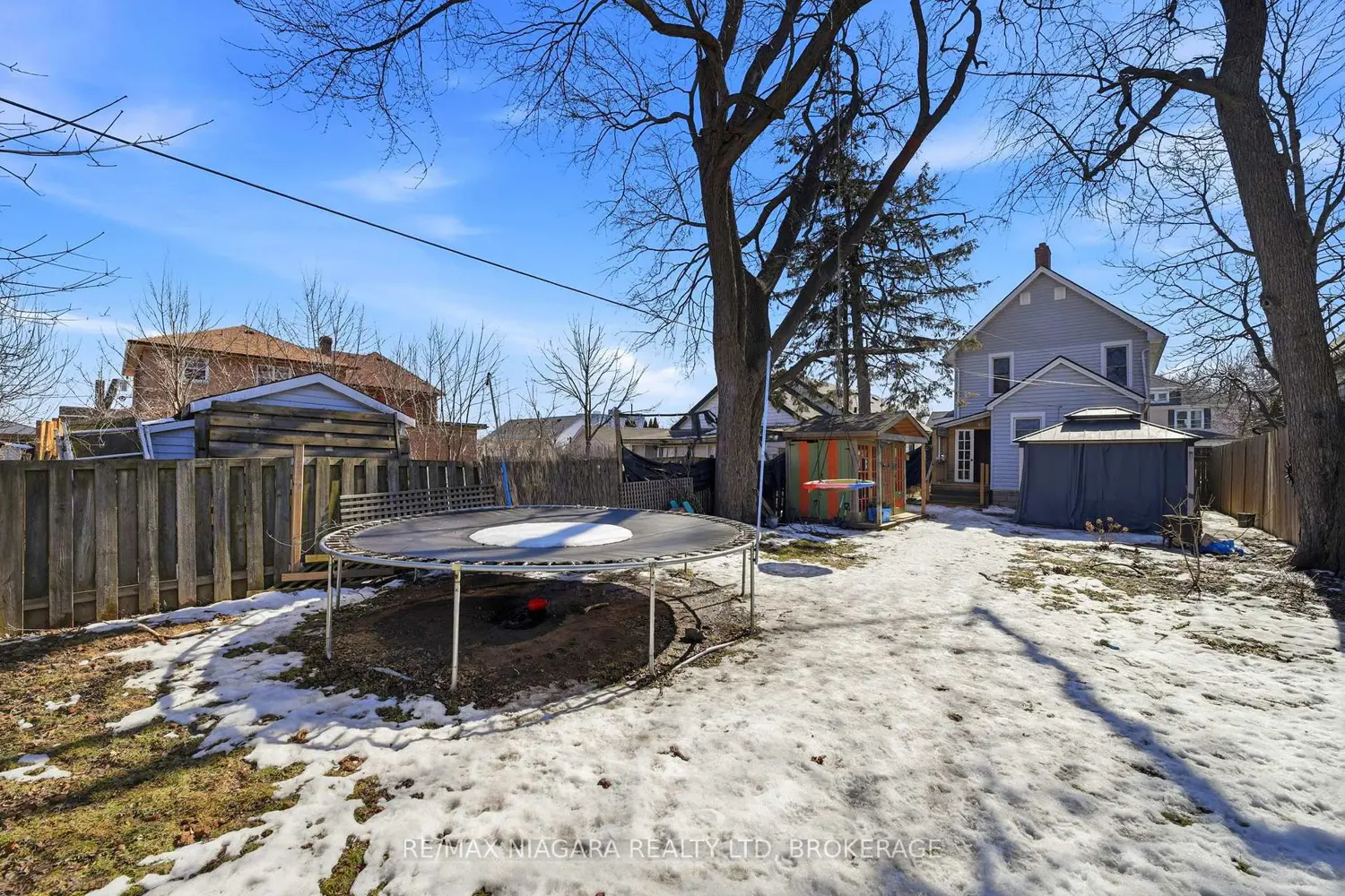 Additional image 16 of 4919 Huron Street